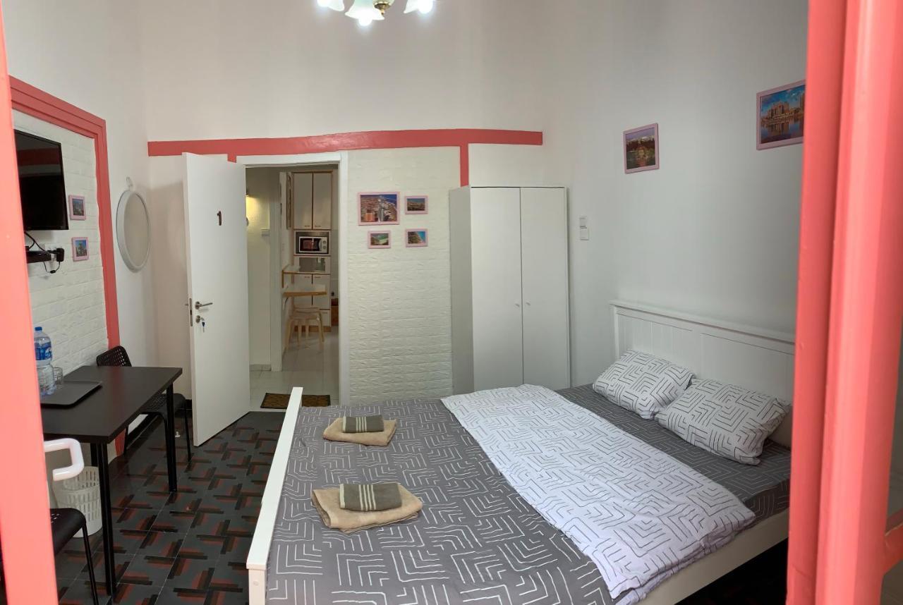 Guesthouse Comfy - Separate Rooms In The Apartment For A Relaxing Holiday Haifa Exteriér fotografie