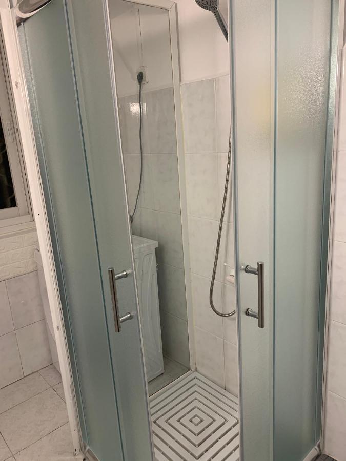 Guesthouse Comfy - Separate Rooms In The Apartment For A Relaxing Holiday Haifa Exteriér fotografie